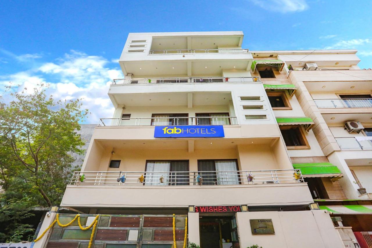 Fabhotel Novel Suites - Nr Yashobhoomi Convention Centre Нью-Дели Экстерьер фото