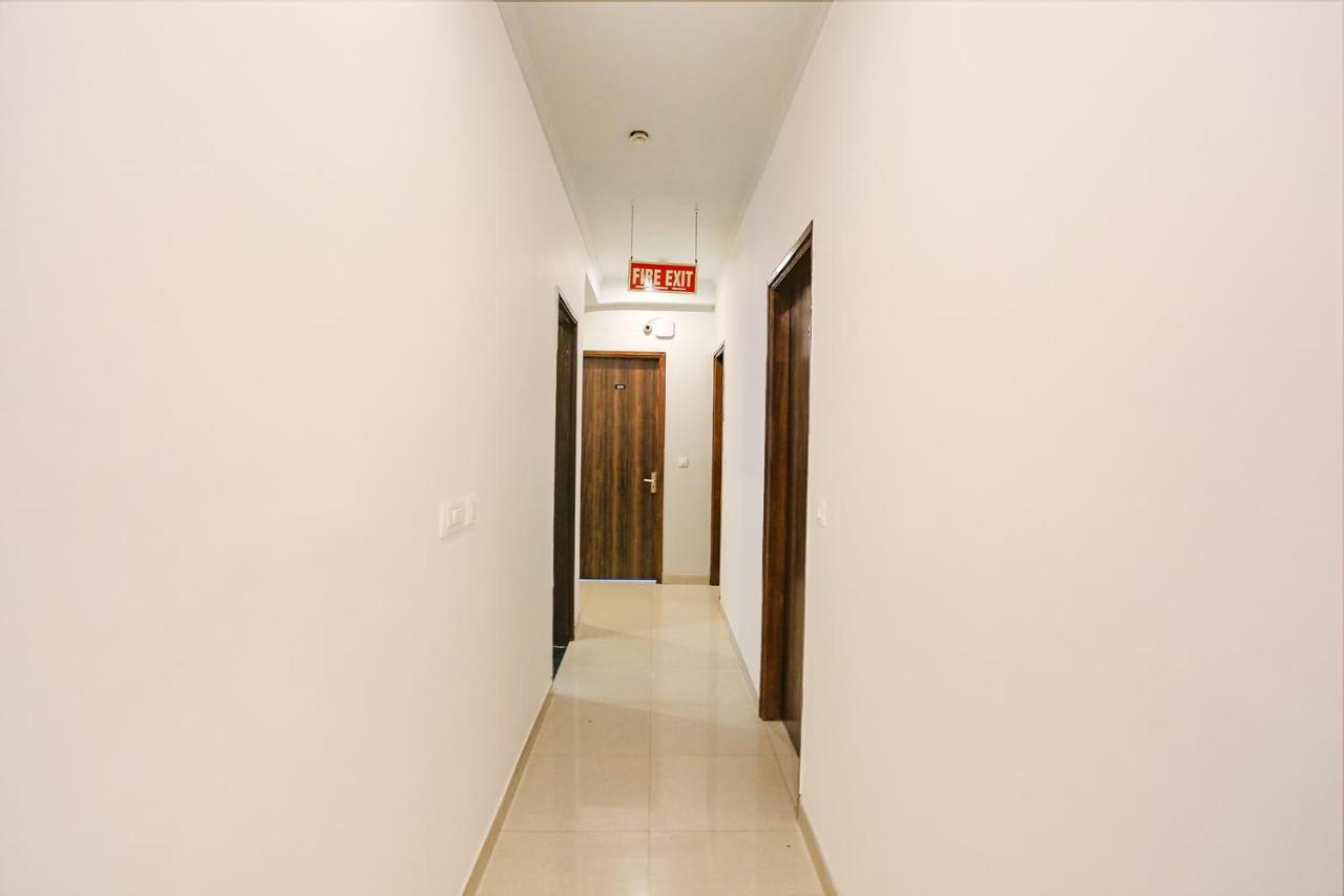 Fabhotel Novel Suites - Nr Yashobhoomi Convention Centre Нью-Дели Экстерьер фото