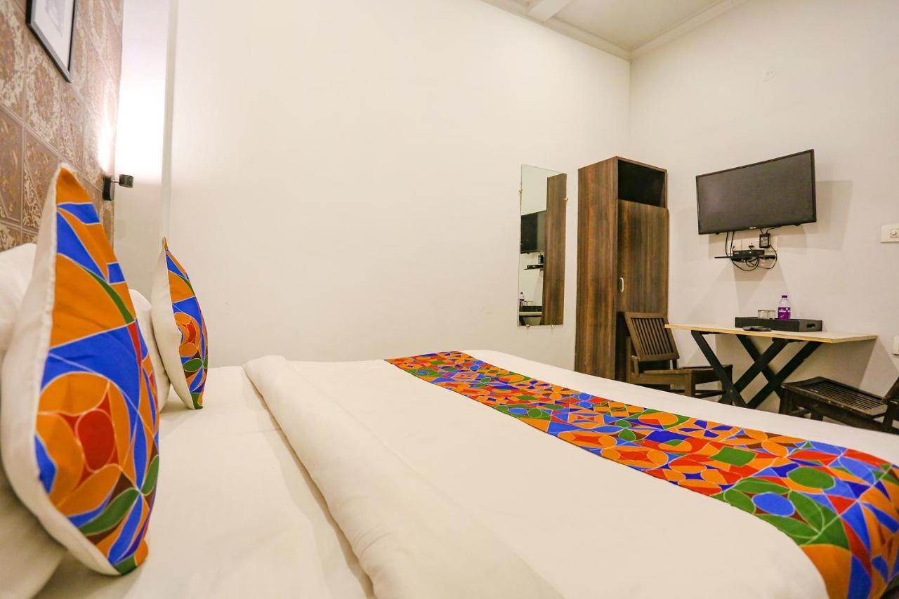 Fabhotel Novel Suites - Nr Yashobhoomi Convention Centre Нью-Дели Экстерьер фото