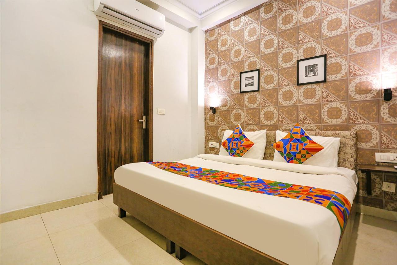 Fabhotel Novel Suites - Nr Yashobhoomi Convention Centre Нью-Дели Экстерьер фото